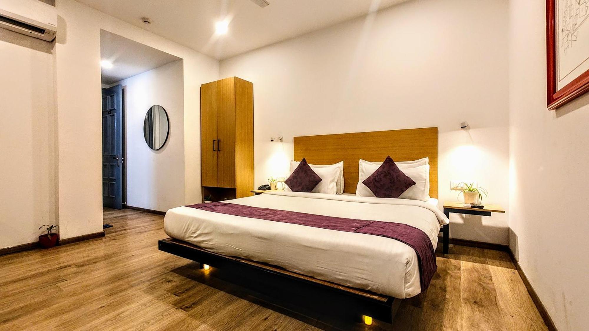 Mavens White Artemis Hospital Road Sector 52 Gurgaon Hotel Luaran gambar