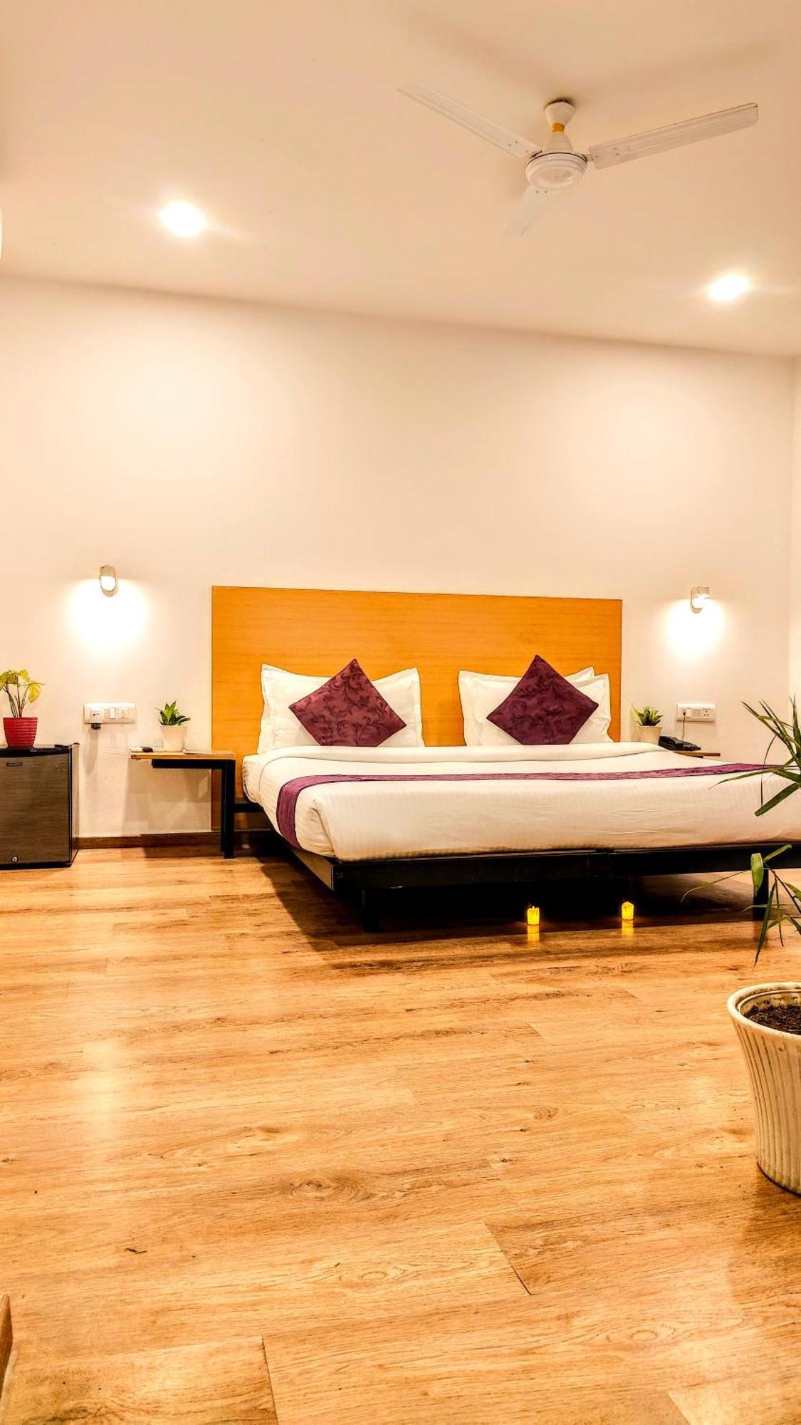 Mavens White Artemis Hospital Road Sector 52 Gurgaon Hotel Luaran gambar
