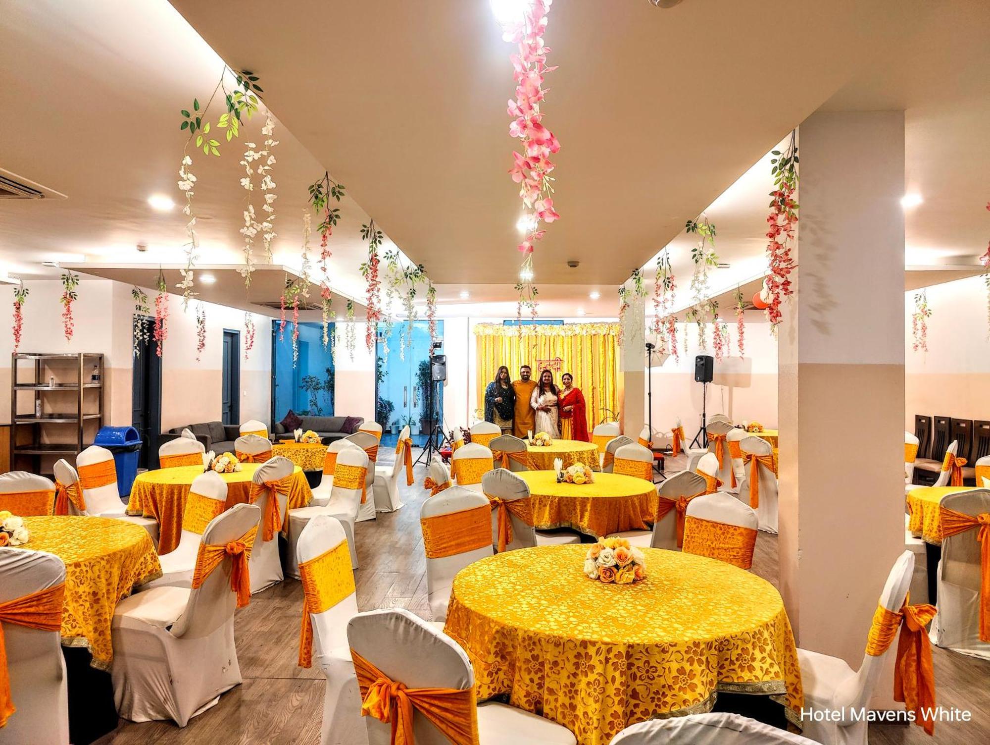 Mavens White Artemis Hospital Road Sector 52 Gurgaon Hotel Luaran gambar