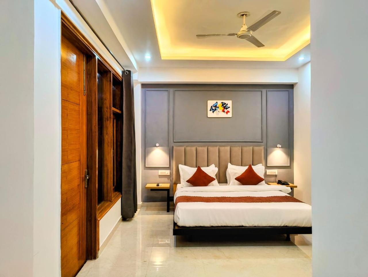 Mavens White Artemis Hospital Road Sector 52 Gurgaon Hotel Luaran gambar